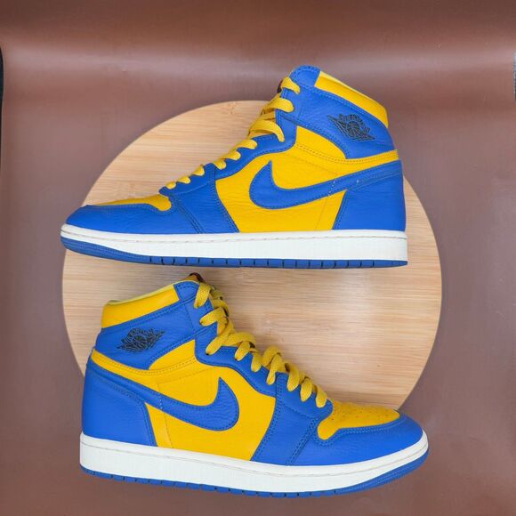 Nike Women's Air Jordan 1 Retro Hi OG ‘Laney’ Sz 9.5 - Picture 3 of 10